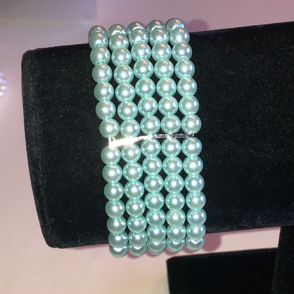 Elegant Light Blue Faux Pearl Stretch Bracelet